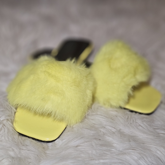 Fuzzy Detail Slide Sandals - Picture 2 of 3